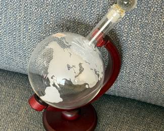 Globe decanter