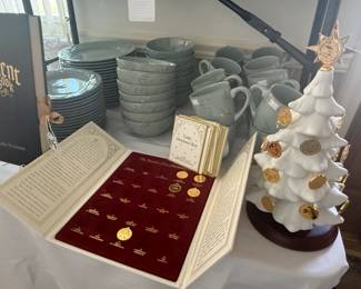 Franklin Mint Cards w/Tree & Calendar