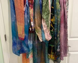 196 2CashmereScarves24MostlySilkScarves