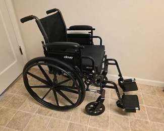 188 DriveMedicalCruiserIIILightweightManualWheelchair