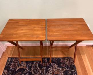 132 2FoldingWoodTVTrayTable
