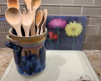 138 DripGlazeUtensilCrockGlassCuttingBoards