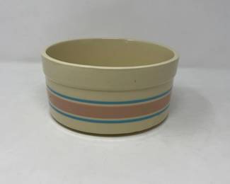 125 VintageMcCoyPotterySoufflBowl