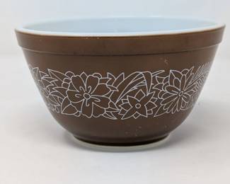 202 Vintage1978WoodlandPatternPyrexOvenWare750mlMixingBowl