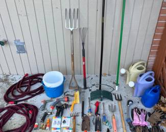 192 GardenToolEssentials