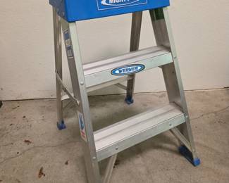 185 WernerMightyLite2ftAluminumStepStool