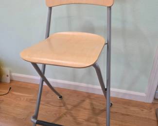 152 IKEAFranklinFoldingBarStool