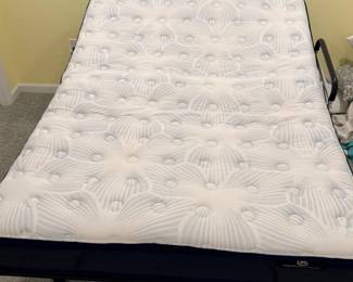 76 SertaPerfectsleeperQueenMattressAdjustableBase