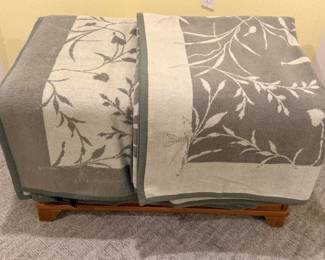 236 2GermanMadeGreenonGreenIbenaBlankets