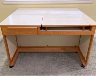 87 ExpandableSewingTable