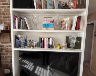 Bose, Books, TV, Decor