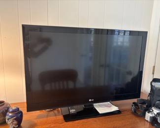 LG Flat Screen TV