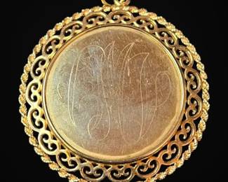 BAB 14k Gold Time Passes Quickly When Youre Happy Pendant 16.44g