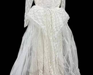 Vintage Lace Wedding Dress
