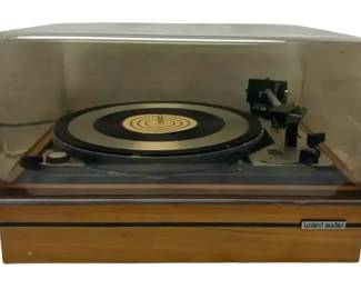 United Audio Dual 1019 Record Player