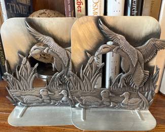 METZKE Vintage Bookends Pewter 3-D Mallard Duck Nature Setting Library Office