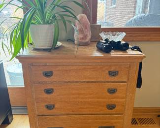 Bassett nightstand 