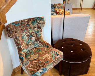 Tuft Accent chair & Ottoman 
