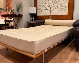 MCM Knoll style Barcelona daybed