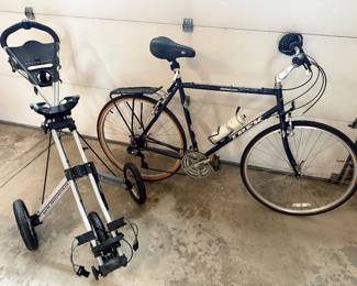 Trek bicycle Multitrack 700 & sun mountain golf speed cart