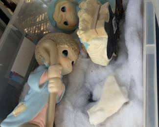 Precious moments nativity set