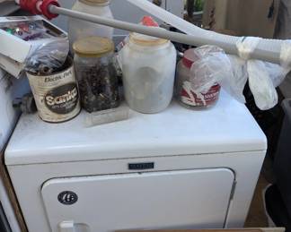 Maytag electric dryeR