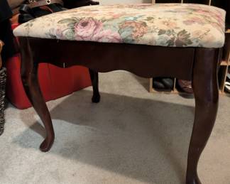 Queen Ann style Foot Stool