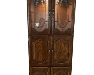 Hutch Cabinet W Decorative Beveled Glass Upper Doors