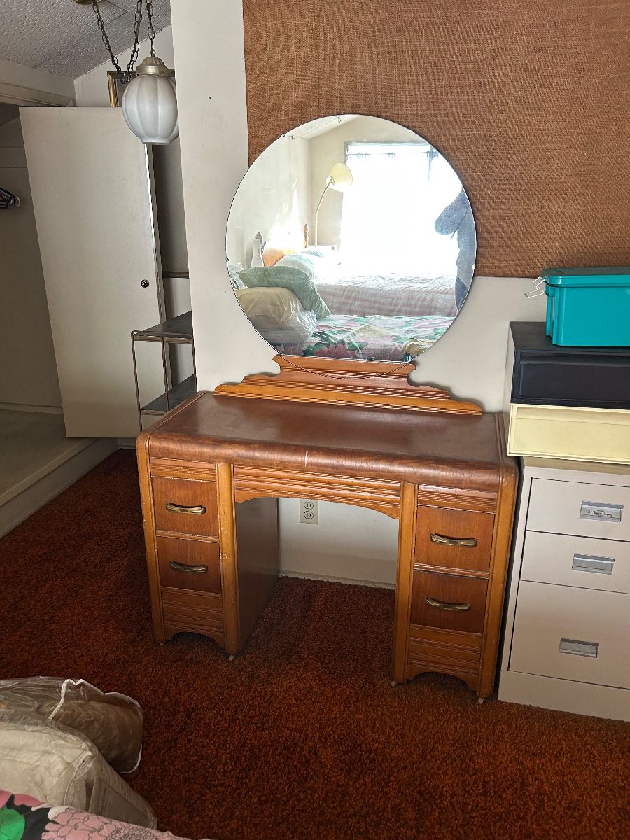 Vintage Art Deco Waterfall Vanity with round mirror