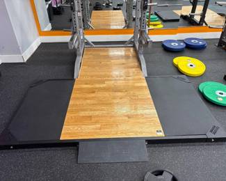 Hammer Strength Lifting Platform