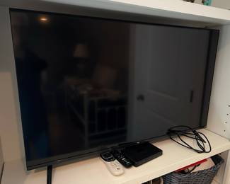 TCL 43" 4K UHD Roku Smart TV