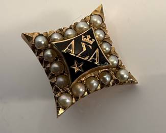 Alpha Sigma Alpha Sorority Badge Pin 10K Gold Pearls