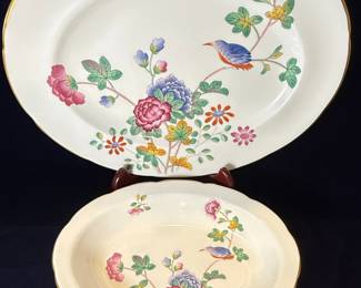 Wedgwood Williamsburg Cuckoo Bone China Dinnerware Set