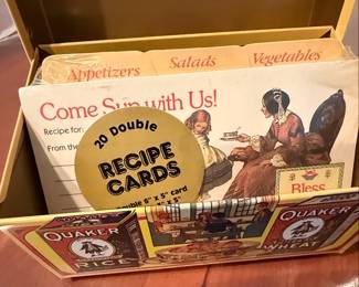 Quaker Oats Tin and Recipe Box Set