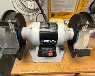 Delta Shopmaster 8" Variable Speed Bench Grinder