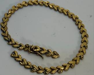 14K Yellow Gold Textured Leaf Link Bracelet