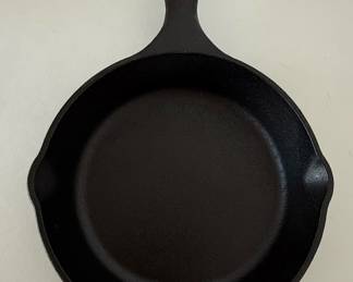 Lodge Cast Iron Wolf Design Skillet 10.25"