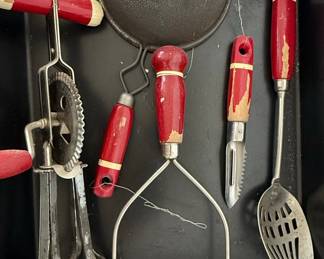 Ekco "Flint" Kitchen Utensil Set