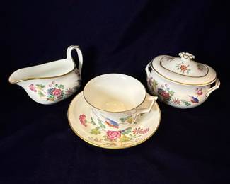 Wedgwood Williamsburg Cuckoo Bone China Dinnerware Set