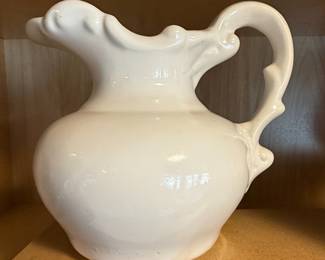 White Ceramic Pitcher Collection (3 pcs)
