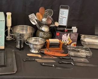 Kitchen Utensils And More Oneida SSS, Martha Stewart Stockpot, Henckels Knives, Braun Milk Frother