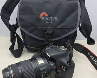 Canon EOS Rebel T2i With Carrying Case