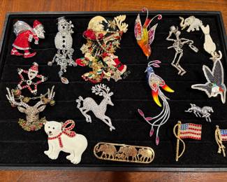 Festive  pins - holiday and Sterling