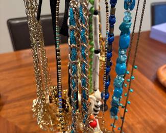 Costume jewelry necklaces