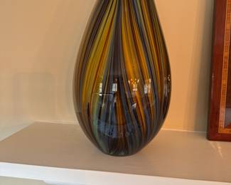 Artglass vase
