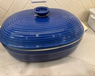 Large blue casseole