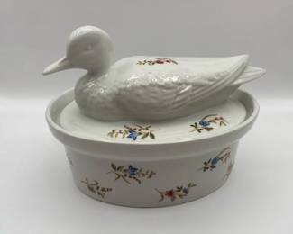 BIA Cordon Bleu Ceramic Duck and Flowers Casserole Dish