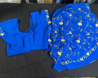 Small Top And Unfinished Wrap