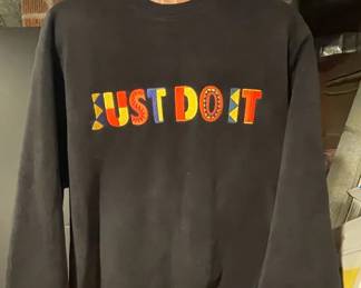 Nike Just Do It Black Velour Sweatshirt With Colorful Embroidery M