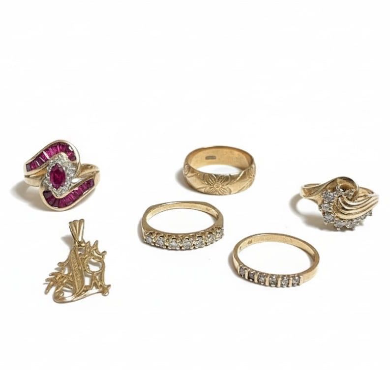 k Gold Rings and Pendant